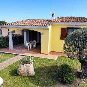 VILLA A 200 METRI DALLA SPIAGGIA Budoni